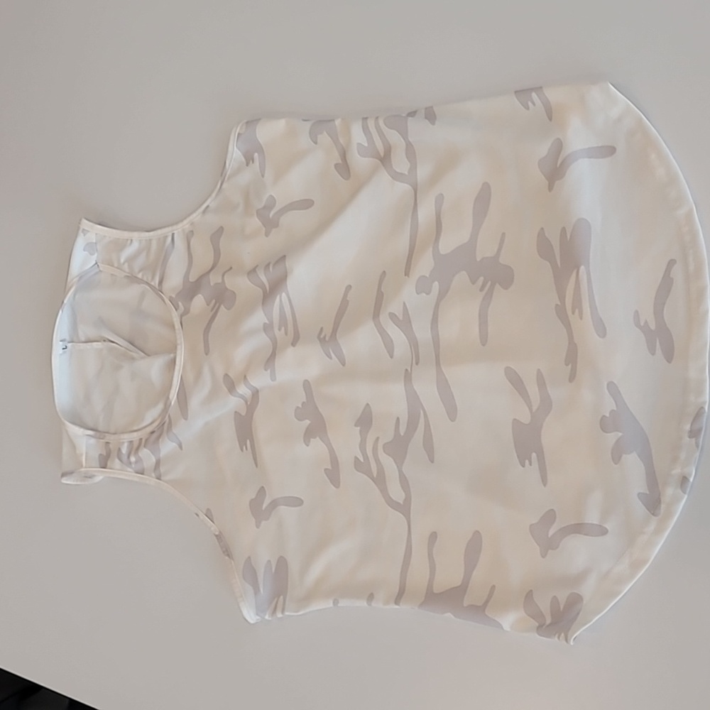 Twist back tank Lg